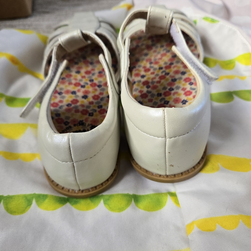 Livie & Luca Sandals - Picture 3 of 4